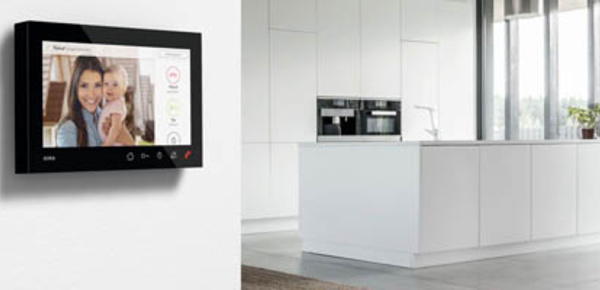 Gira Wohnungsstation bei Brückner Elektro und Trockenbau in Petersaurach