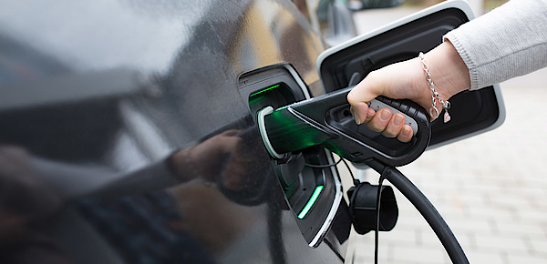 Elektro­mobilität bei Brückner Elektro und Trockenbau in Petersaurach