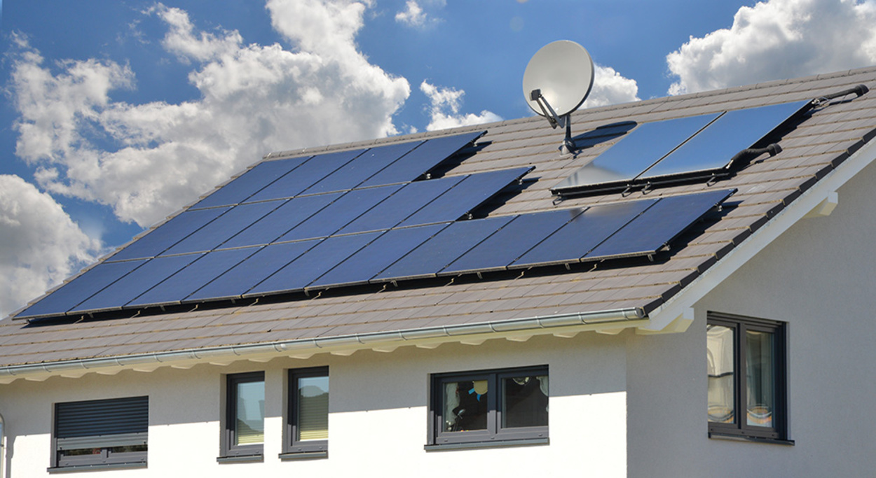Erneuerbare Energien bei Brückner Elektro und Trockenbau in Petersaurach
